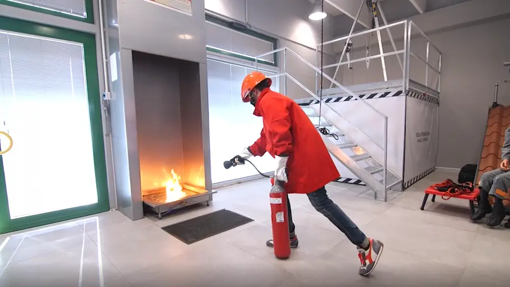 formazione antincendio rischio basso: ora di pratica