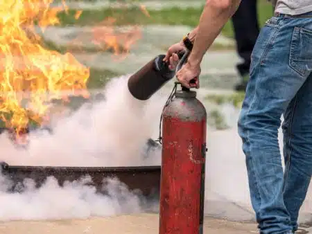 Richiedi I Corsi antincendio rischio medio Brescia Corso antincendio medio rischio a Brescia