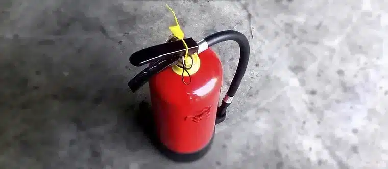 Scopri di più sull'articolo Naspi Antincendio e Idranti: Differenze, Caratteristiche e Modalità d’Uso